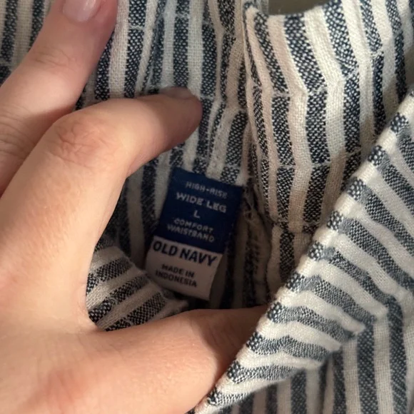 Old Navy Blue & White Striped Wide-Leg Pants - Picture 3 of 4